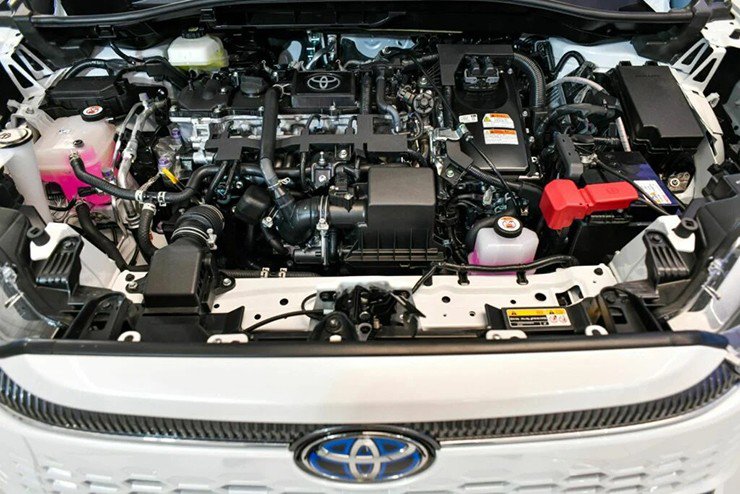 Mua xe thứ hai nên chọn xe Toyota Corolla Cross Hybrid hay xe điện - 6