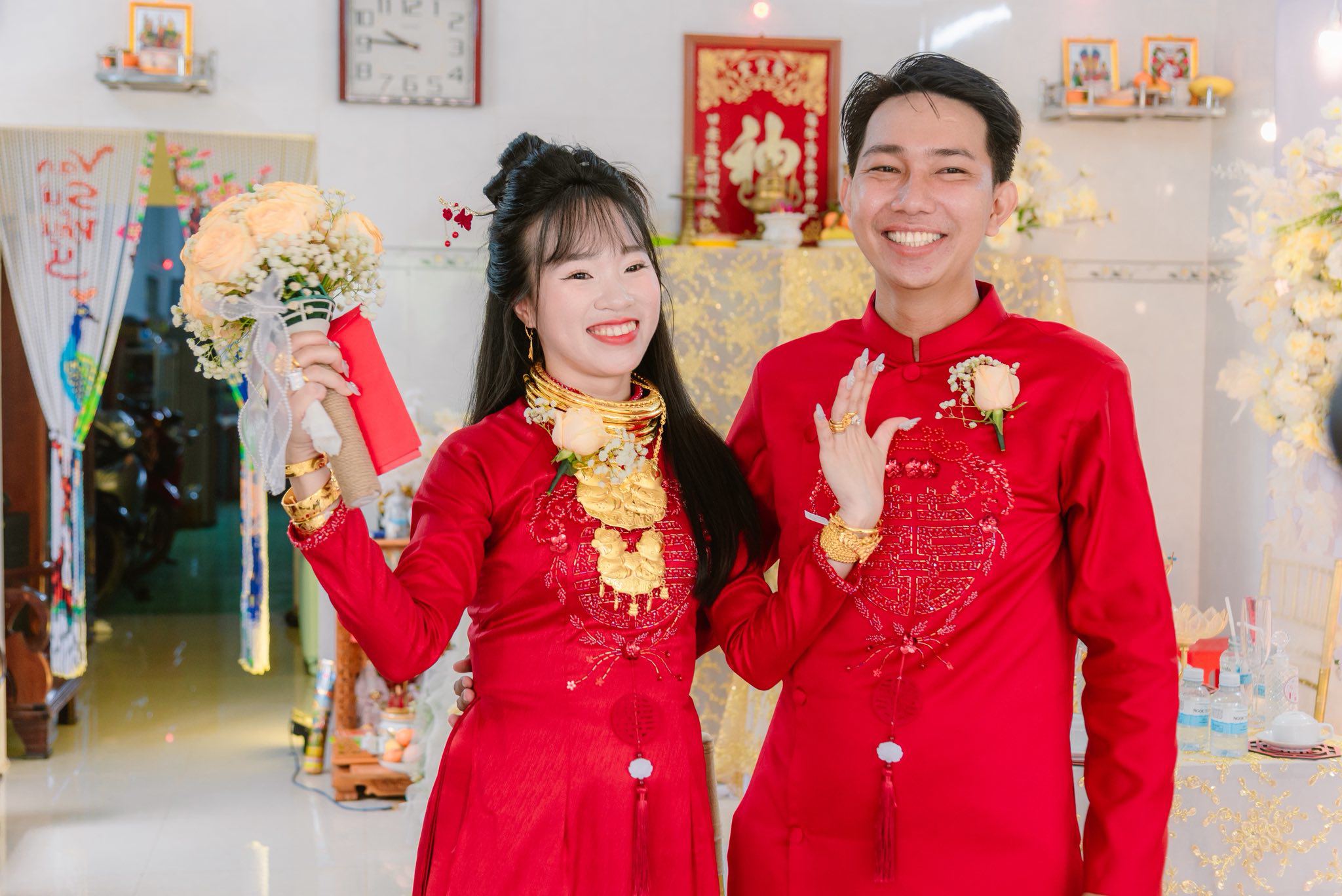Bất ngờ trúng số, cô gái Sóc Trăng “hốt” luôn chàng bán vé số - 3