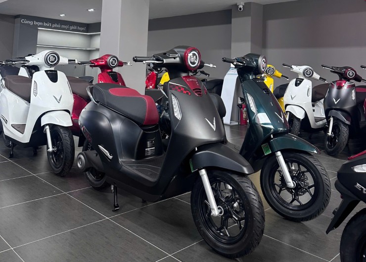 Giá xe máy điện VinFast tháng 7/2025, khởi điểm từ 12 triệu đồng - 1
