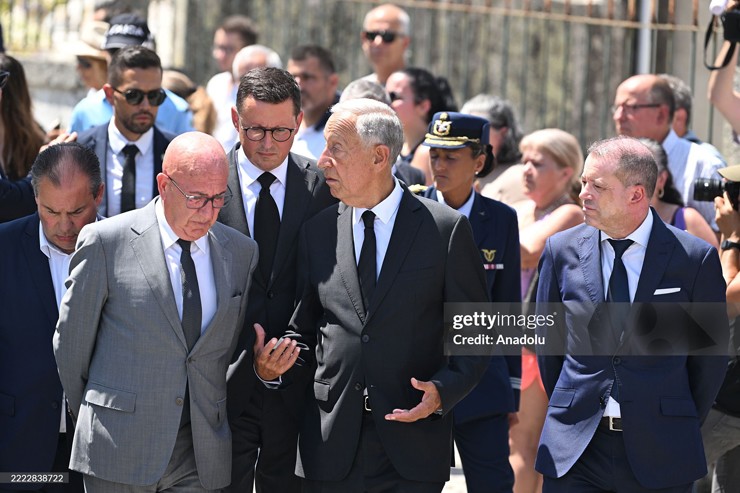 Tổng thống Bồ Đào Nha (chính giữa),&nbsp;Marcelo Rebelo de Sousa, cũng có mặt