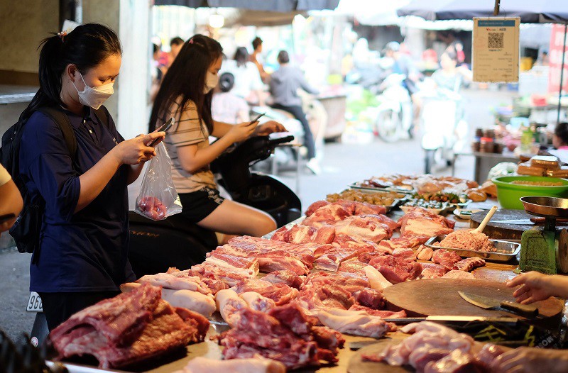Nhờ tiết kiệm có kế hoạch cụ thể, nhiều vợ chồng trẻ đã hiện thực hoá giấc mơ sở hữu nhà Hà Nội. (Ảnh minh hoạ)