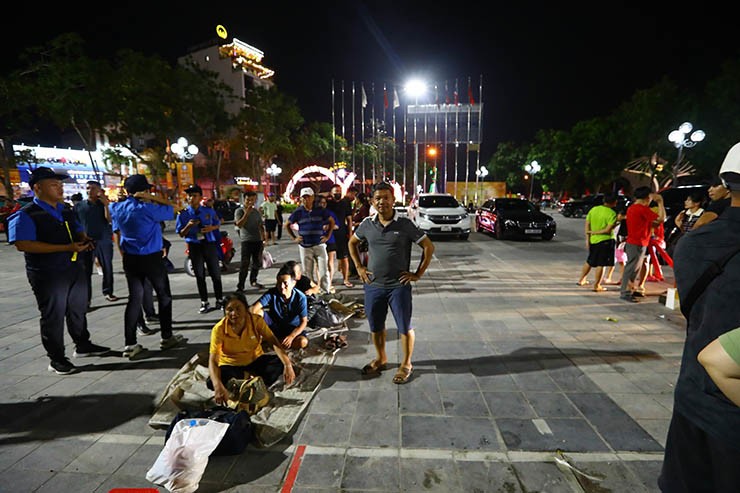 Trực tiếp bóng chuyền ĐT nữ Việt Nam - Korabelka: Đòi món nợ cũ, fan đặt gạch nửa đêm mua vé (VTV Cup) - 15