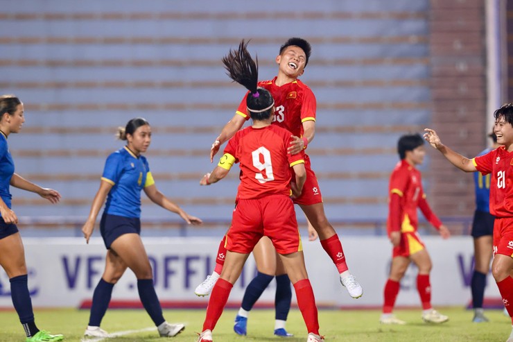 Trực tiếp bóng đá nữ Việt Nam - Guam: Hải Yến ghi bàn thứ 4 (Vòng loại Asian Cup) - 3