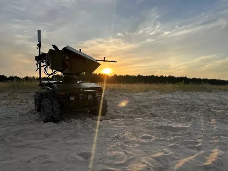 Robot D-21-12 gắn súng máy M2 Browning. Ảnh: Mykhailo Fedorov