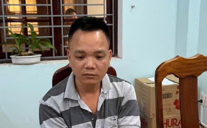 Tài xế Lê Xuân Hưng dừng xe trên cao tốc để ngủ, gây ra vụ tai nạn kinh hoàng bị khởi tố, bắt tạm giam
