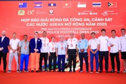 Đội Lào mang nhiều tuyển thủ dự giải bóng đá Công an, Quang Hải có thi đấu hay không?