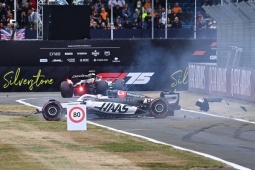 Đua xe F1, British GP: Verstappen đánh bại McLaren, giành pole tại Silverstone