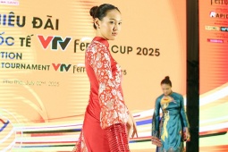 Hoa khôi bóng chuyền VTV Cup: Người đẹp cao 1m82 được vinh danh