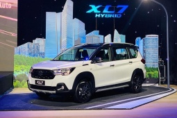Giá xe Suzuki XL7 niêm yết và lăn bánh tháng 7/2025