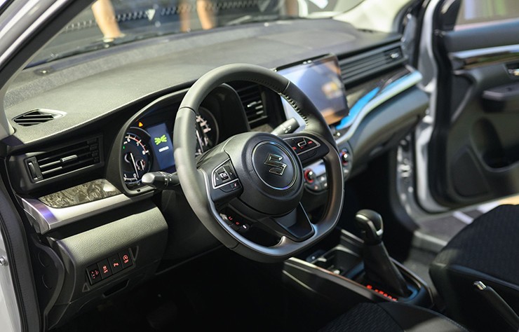 Giá xe Suzuki XL7 niêm yết và lăn bánh tháng 7/2025 - 7