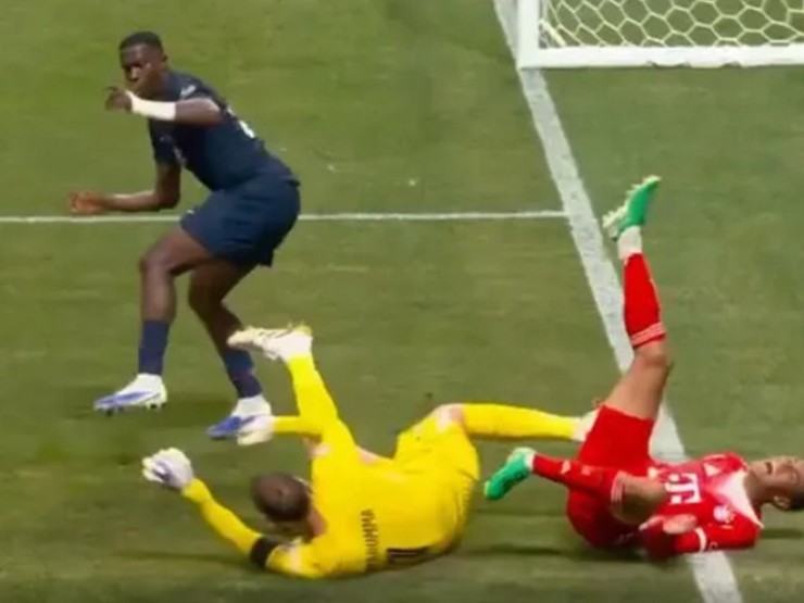 Kinh hoàng trận PSG - Bayern Munich: Musiala dính chấn thương nghiêm trọng