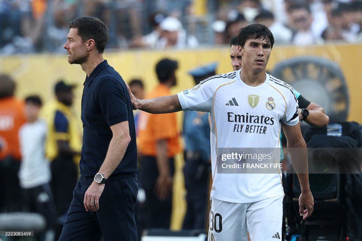 HLV Alonso và Gonzalo Garcia đều tự tin sau khi Real vào bán kết