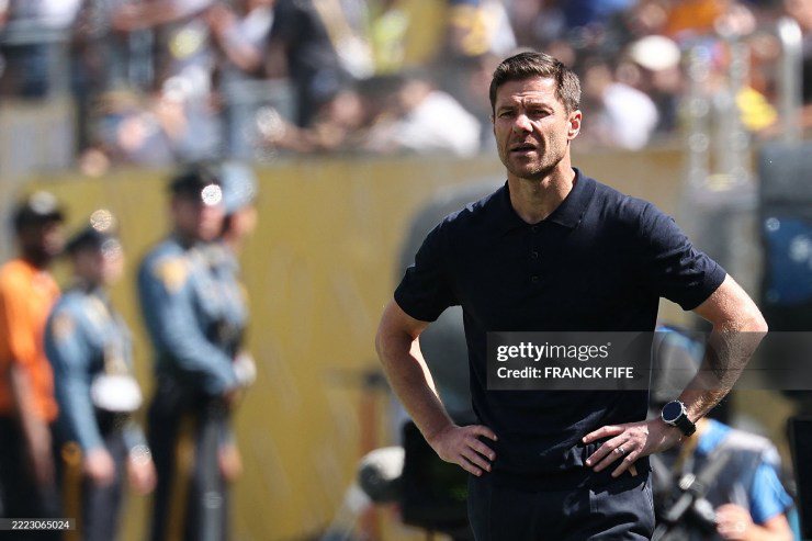 Xabi Alonso ghi dấu ấn đậm nét