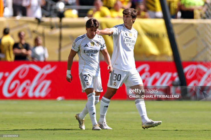 Gonzalo Garcia và Fran Garcia tỏa sáng