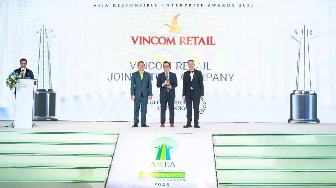 Vincom Retail tiếp tục được vinh danh top 50 công ty niêm yết tốt nhất Việt Nam và lãnh đạo xanh Châu Á - 1