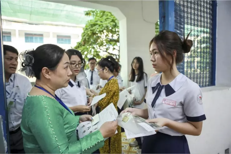 Thí sinh tham dự kỳ thi tốt nghiệp THPT năm 2025 tại TP.HCM. Ảnh: NGUYỆT NHI