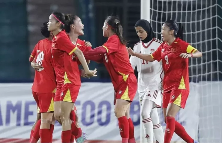 UAE lại quá yếu như cữ dượt nhẹ của tuyển Việt Nam. Ảnh: AFC