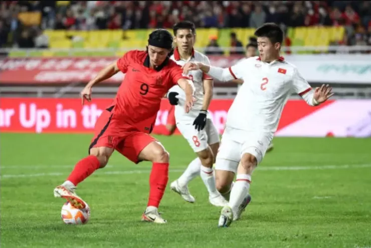 Tuyển Việt Nam trong trận giao hữu thua Hàn Quốc 0-6 vào năm 2023. Ảnh: Yonhap