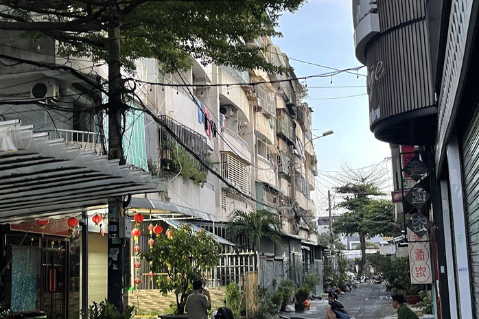 Chung cư Độc Lập sau khi xảy ra hoả hoạn.