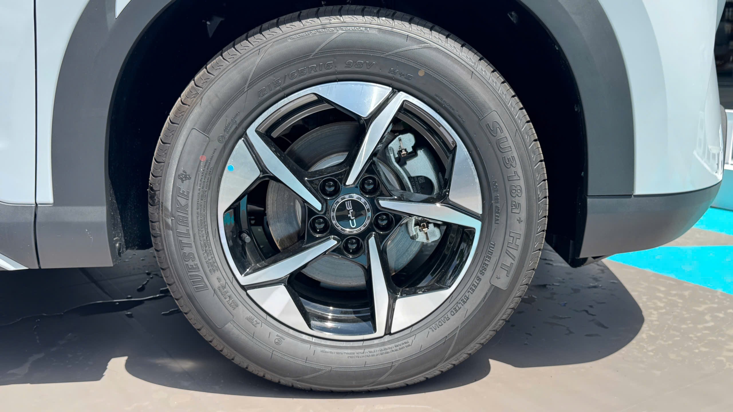 Xe điện BYD Atto 2 ra mắt và công bố giá bán 669 triệu đồng - 3