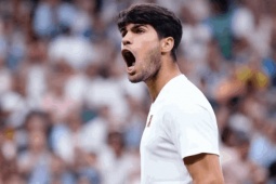 Alcaraz cảm thấy  " hoàn toàn khác "  sau khi lập kỷ lục đáng nể ở Wimbledon