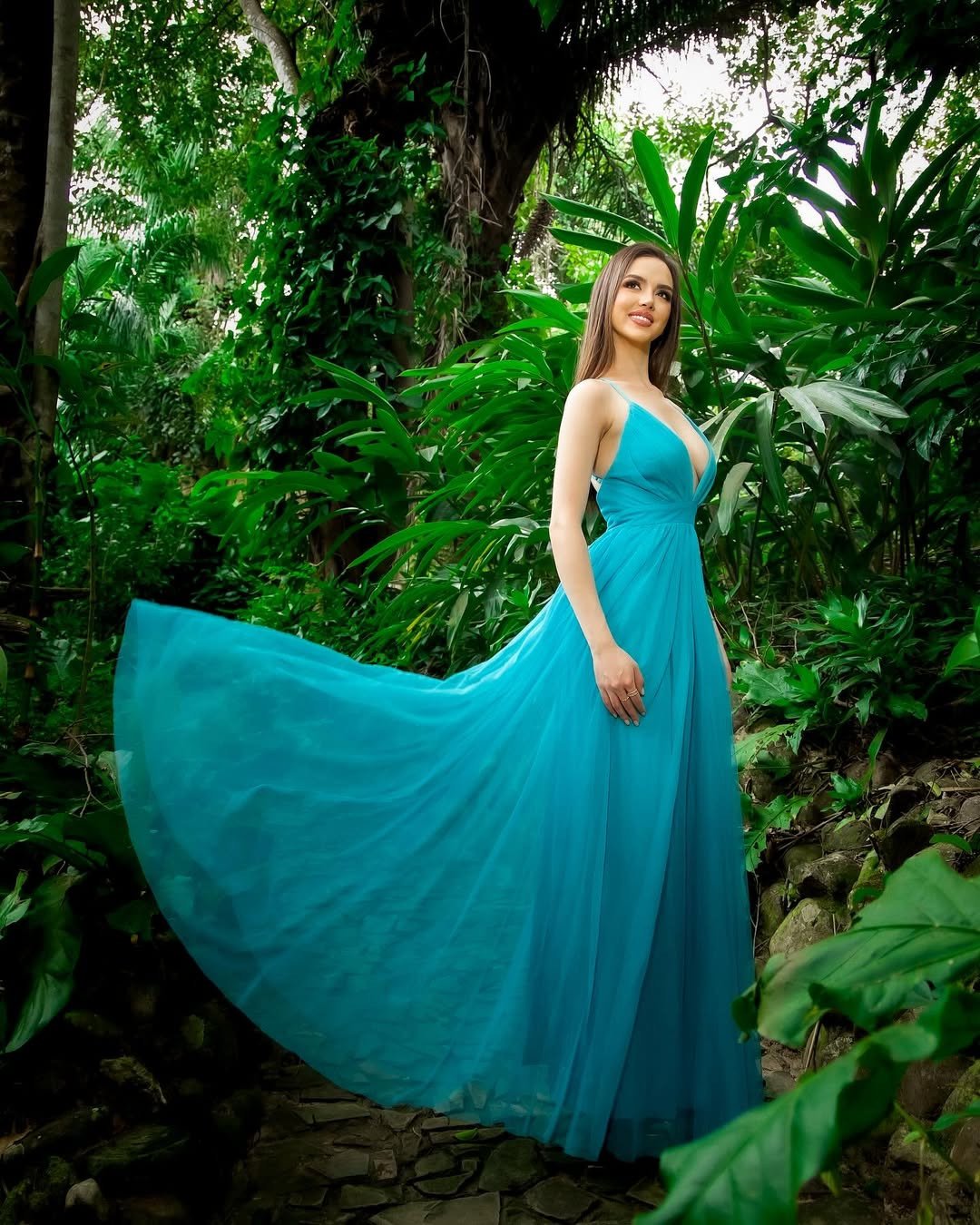 Từ nhỏ, Vanessa đã thể hiện tố chất lãnh đạo, học giỏi và thường xuyên tham gia các cuộc thi tranh biện, hùng biện.