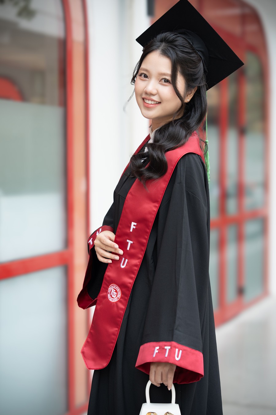 Ánh Thơ nhận bằng tiến sĩ năm 2024