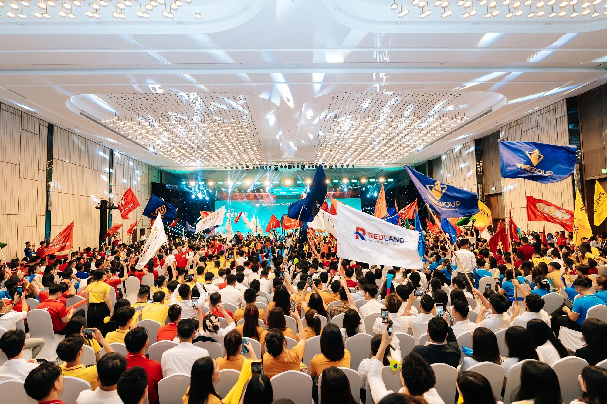 Không khí sôi động tại sự kiện kick off
