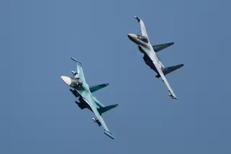 Tên lửa Iskander-M của Nga tập kích khiến chỉ huy lữ đoàn Ukraine thiệt mạng: Ông Zelensky lên tiếng - 9