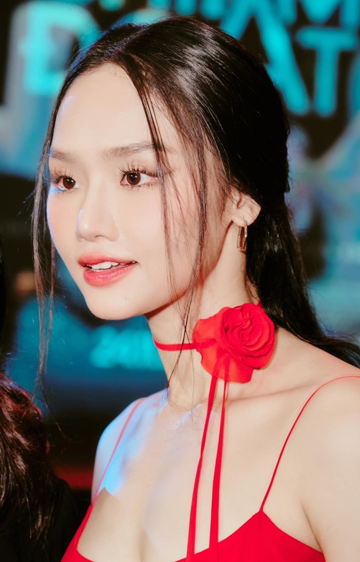 Không phải dự án nào Miu Lê tham gia cũng có doanh thu tốt. Cuối năm 2023, Chiếm đoạt - phim 18+ do Miu Lê đóng chính - đạt doanh thu mở màn hơn sáu tỷ đồng, kém so với thành tích nhiều tác phẩm Việt cùng năm.