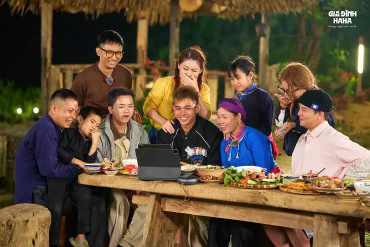 2 nghệ sĩ Việt phải đính chính - 2