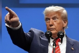 Ông Trump tuyên bố bất ngờ về viện trợ vũ khí cho Ukraine