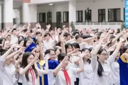 Điểm danh trường THCS có điểm trung bình thi vào 10 ở Hà Nội cao ngất ngưởng