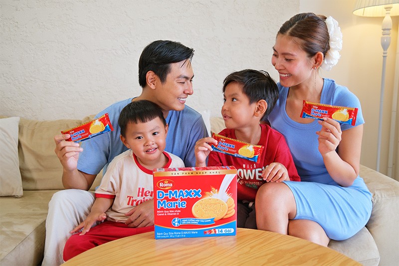 Chủ động bổ sung Canxi &amp; Vitamin D từ bánh quy sữa D-MAXX Marie ngay từ sớm: bí quyết giúp Joyce phát triển cao lớn, khỏe mạnh.