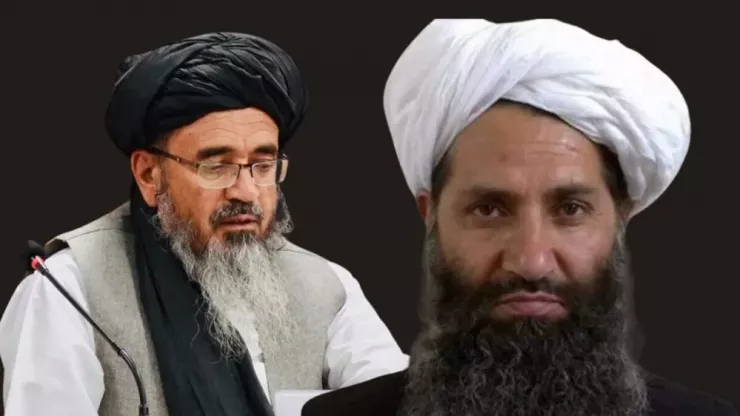 Ông Haibatullah Akhundzada – lãnh tụ tối cao của Taliban (phải) và ông Abdul Hakim Haqqani – Chánh án Tối cao của Taliban Ảnh: AMU TV