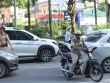 Xe máy 'lạc' làn phải đi lùi trên đường Võ Chí Công ngày đầu phân làn cứng