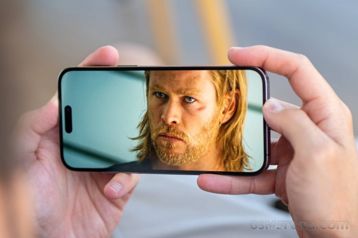 iPhone 14 Pro Max sở hữu màn hình Super Retina XDR OLED