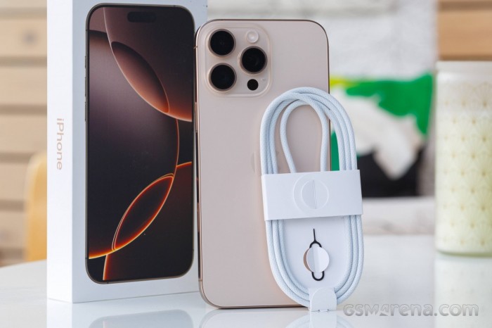 iPhone 16 Pro Max cũng có thể kết nối với vệ tinh