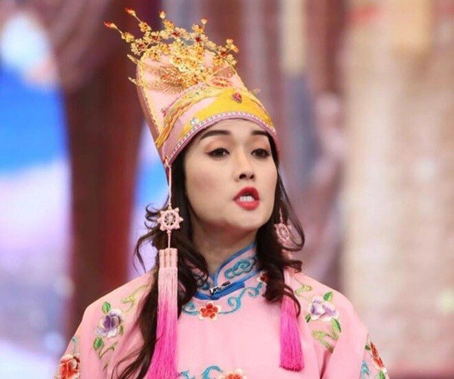 Vân Dung ở tuổi U50 mải chăm em bé nên khiến con trai "ra rìa", nhờ ngoại hình nên có vai trong phim kinh dị trăm tỷ - 1