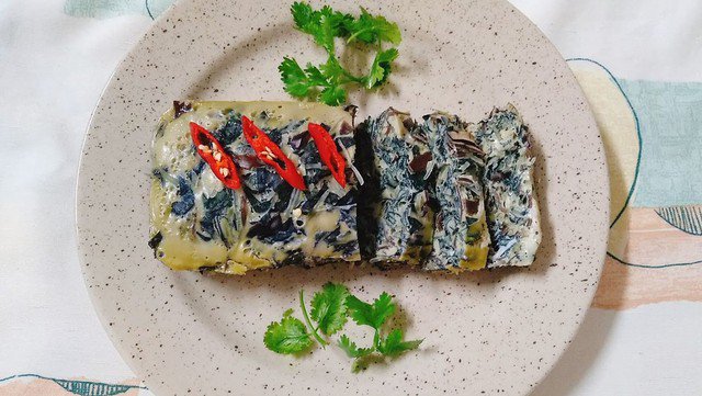 Loại lá xưa mọc ở bờ bụi nay thành đặc sản, chế biến thành nhiều món ngon - 6
