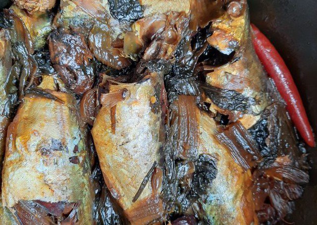 Loại lá xưa mọc ở bờ bụi nay thành đặc sản, chế biến thành nhiều món ngon - 10