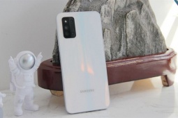Đã đến lúc ngừng sử dụng ba mẫu thiết bị Galaxy này?