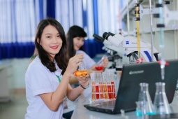 Những ngành miễn học phí 100% năm 2025: Có ngành nhận thêm 3,63 triệu đồng/tháng, được sắp xếp việc làm