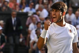 Alcaraz hài lòng, Sabalenka "cần chữa lành" khi vào bán kết Wimbledon