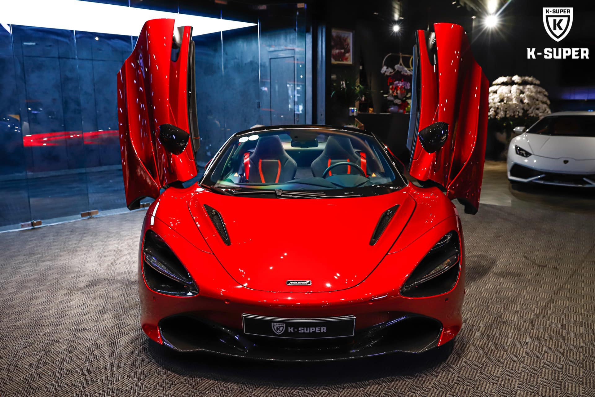 McLaren 720S Spider trị giá khoảng 23 tỷ đồng từng xuất hiện trong bộ sưu tập của Phan Công Khanh.