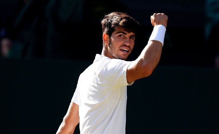 Alcaraz&nbsp;lần thứ ba liên tiếp vào bán kết Wimbledon