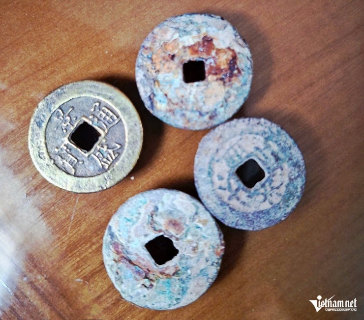 Phục nguyên nhà cổ gia tộc, cụ ông ở Tây Ninh phát hiện kho báu dưới nền đất - 9