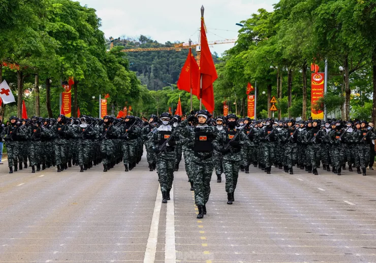 Chiến sĩ CAND vượt nắng, rèn ý chí trên thao trường A80 - 7