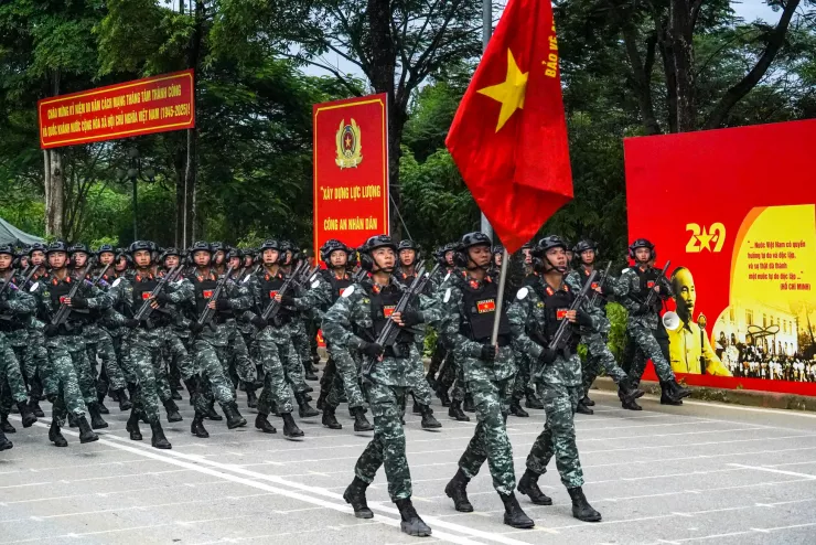 Chiến sĩ CAND vượt nắng, rèn ý chí trên thao trường A80 - 12