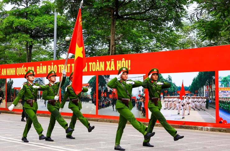 Chiến sĩ CAND vượt nắng, rèn ý chí trên thao trường A80 - 16
